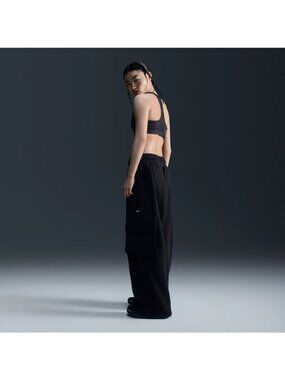 Nike Womens Black Oversized Fit Low Rise Dance Cargo Pants L New With Tags